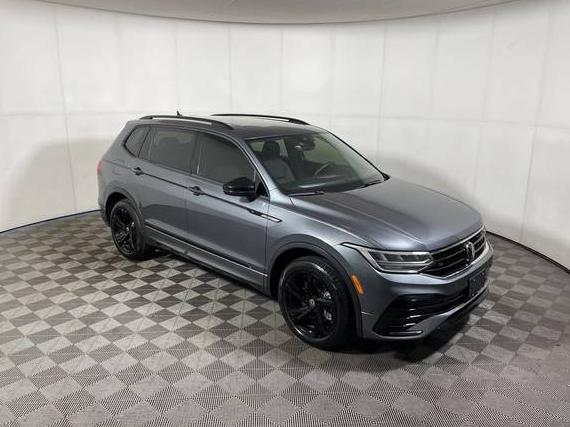 VOLKSWAGEN TIGUAN 4MOTION 2024 3VV8B7AXXRM016414 image